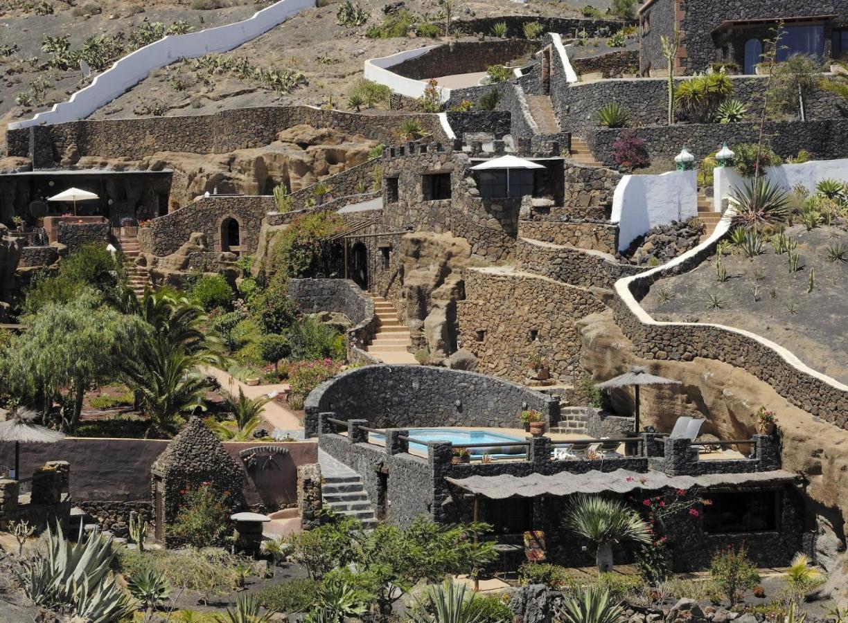 Castillo Lanzarote Villa Sophie - Luxury Villa -Sleep In A Volcanic Cave With Heated Pool Tias Bagian luar foto