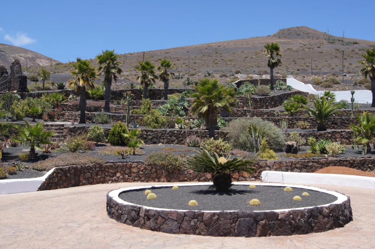 Castillo Lanzarote Villa Sophie - Luxury Villa -Sleep In A Volcanic Cave With Heated Pool Tias Bagian luar foto
