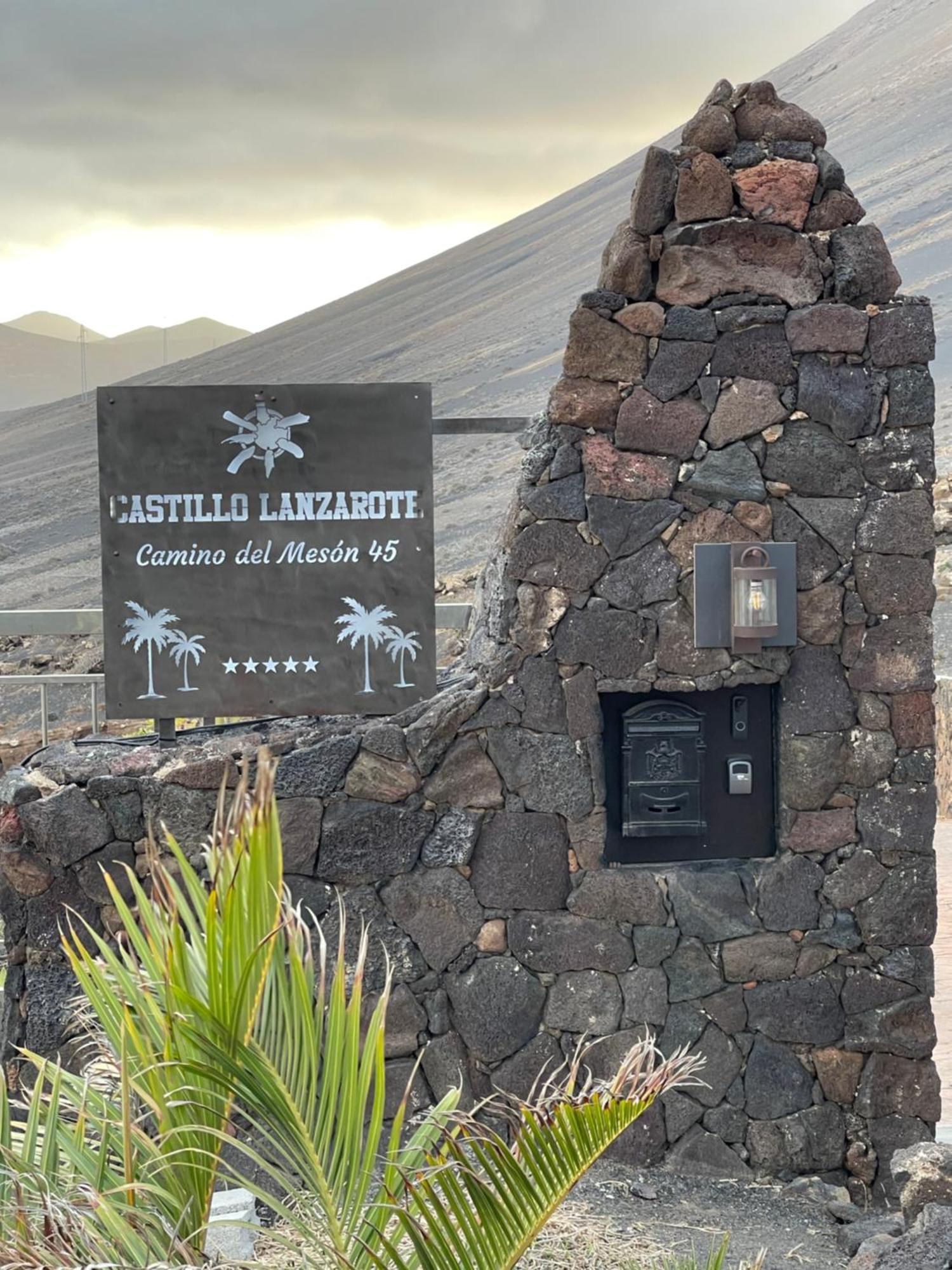 Castillo Lanzarote Villa Sophie - Luxury Villa -Sleep In A Volcanic Cave With Heated Pool Tias Bagian luar foto