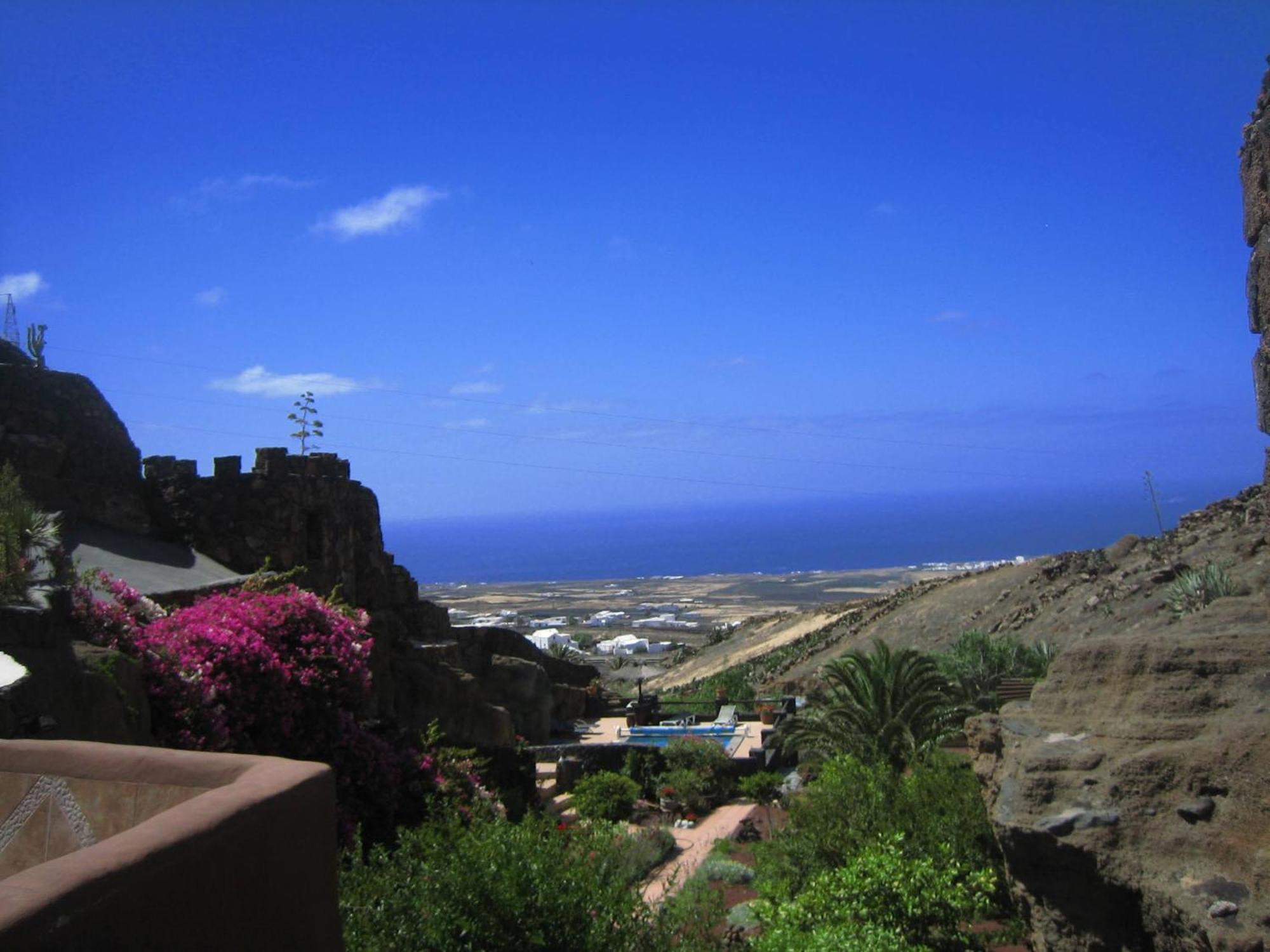 Castillo Lanzarote Villa Sophie - Luxury Villa -Sleep In A Volcanic Cave With Heated Pool Tias Bagian luar foto