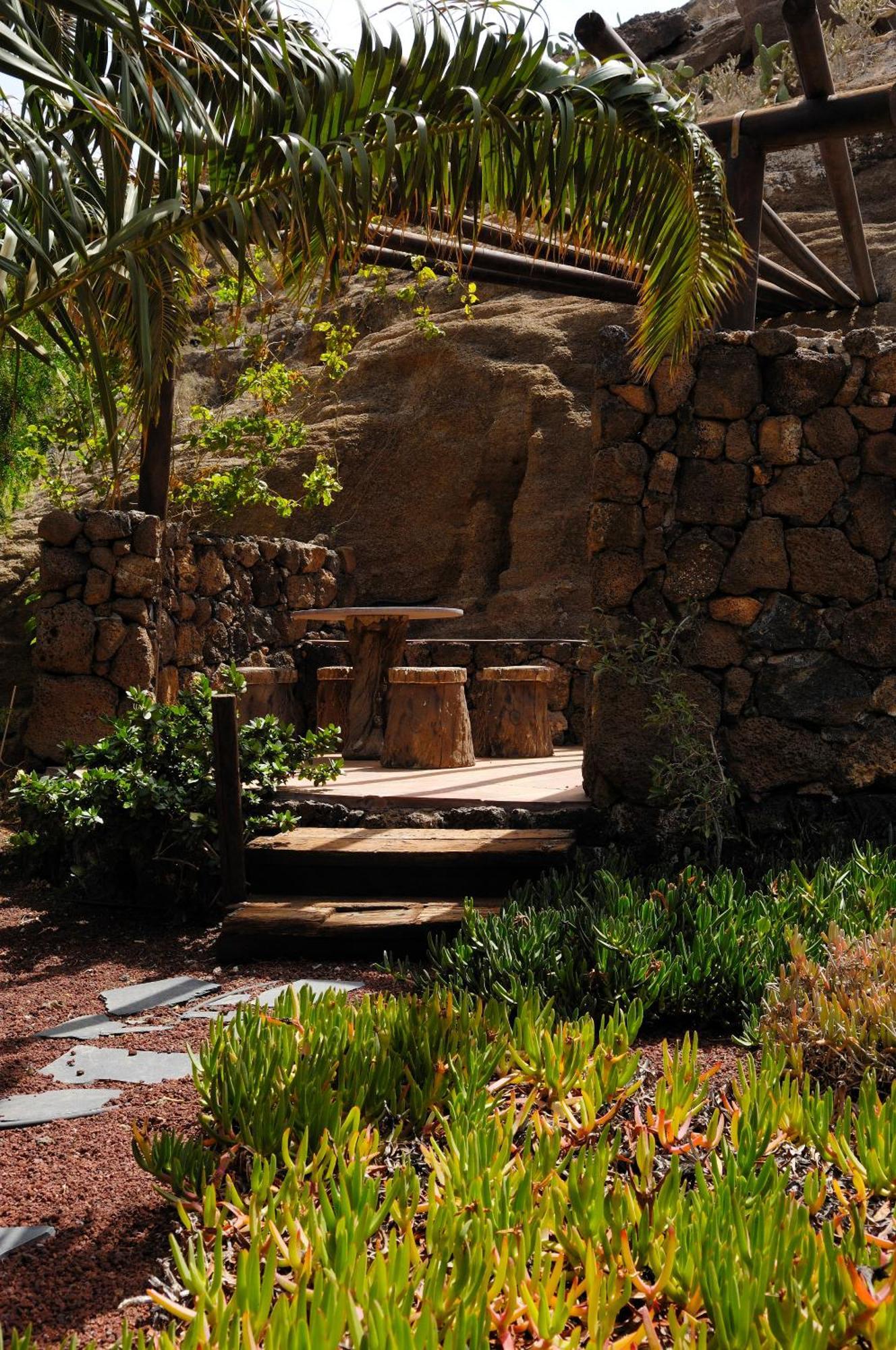 Castillo Lanzarote Villa Sophie - Luxury Villa -Sleep In A Volcanic Cave With Heated Pool Tias Bagian luar foto