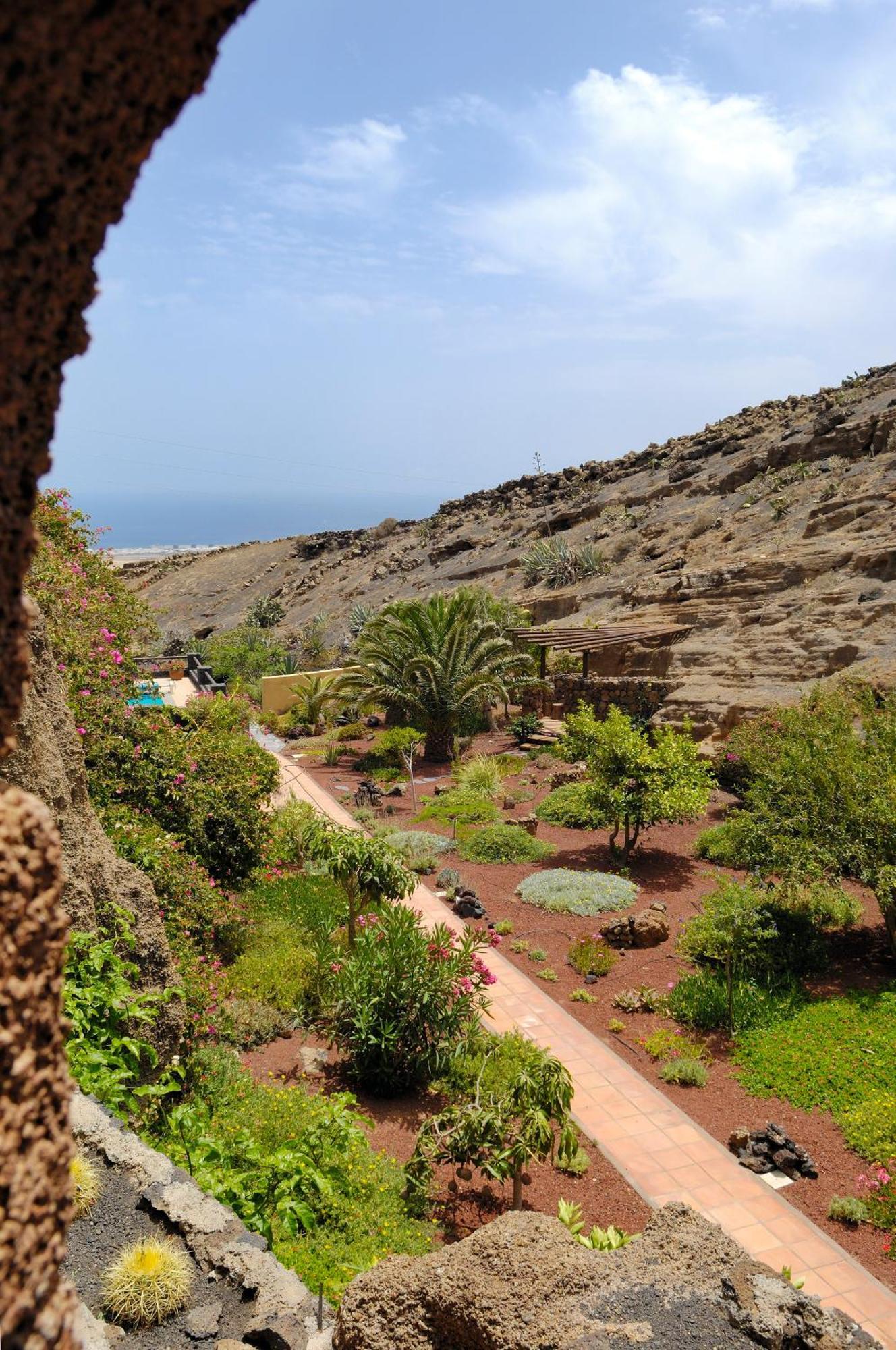 Castillo Lanzarote Villa Sophie - Luxury Villa -Sleep In A Volcanic Cave With Heated Pool Tias Bagian luar foto