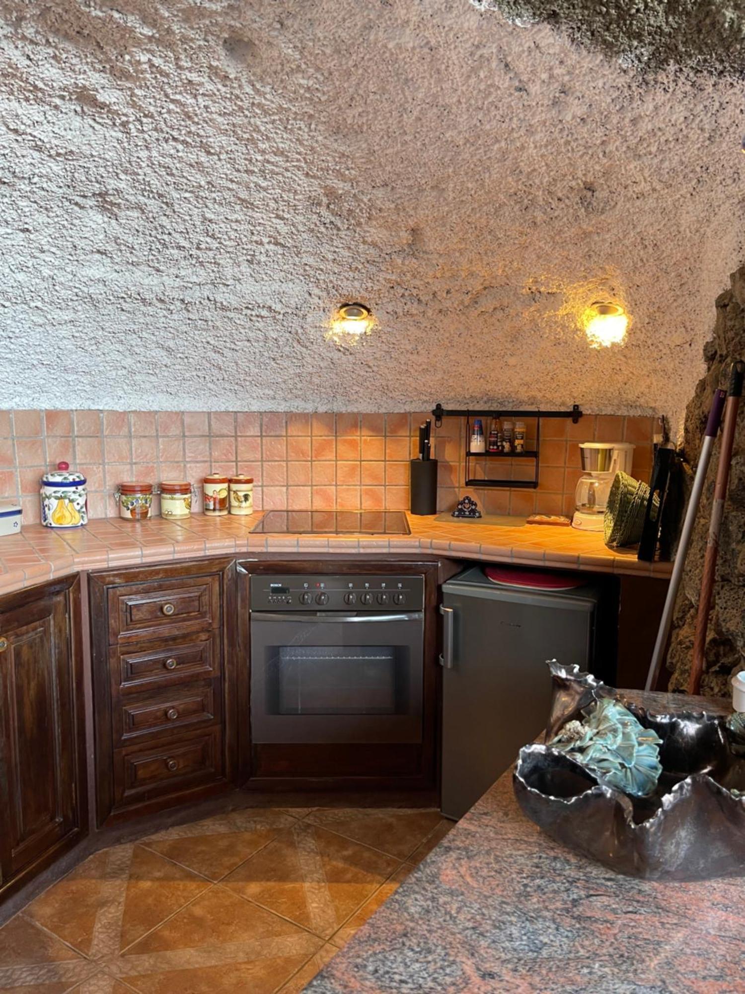 Castillo Lanzarote Villa Sophie - Luxury Villa -Sleep In A Volcanic Cave With Heated Pool Tias Bagian luar foto