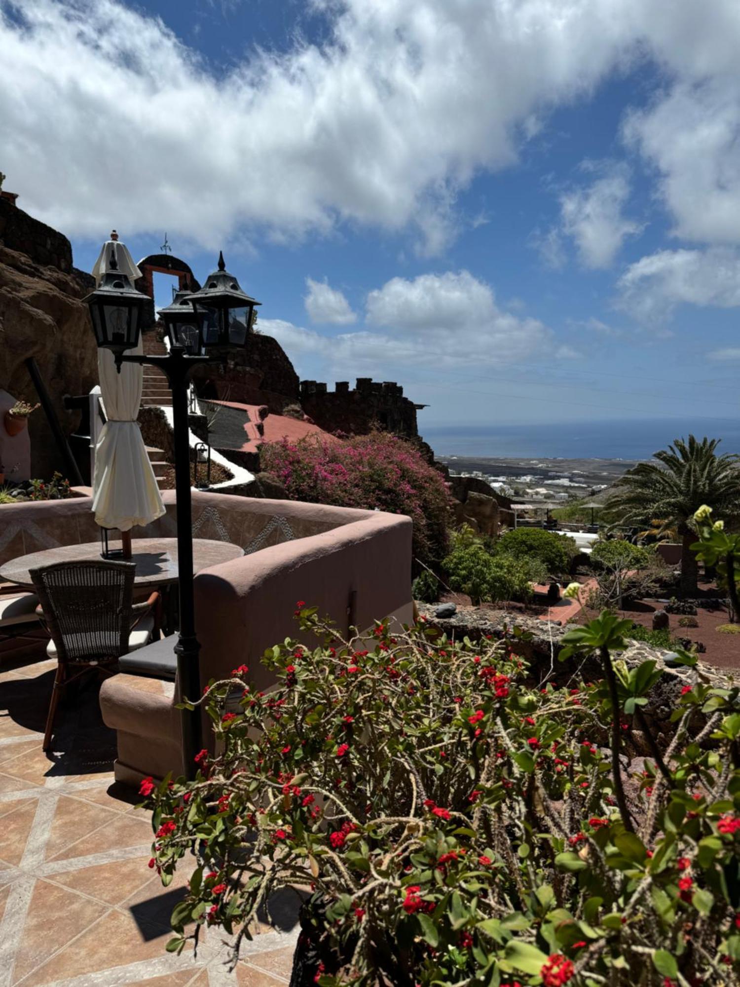 Castillo Lanzarote Villa Sophie - Luxury Villa -Sleep In A Volcanic Cave With Heated Pool Tias Bagian luar foto
