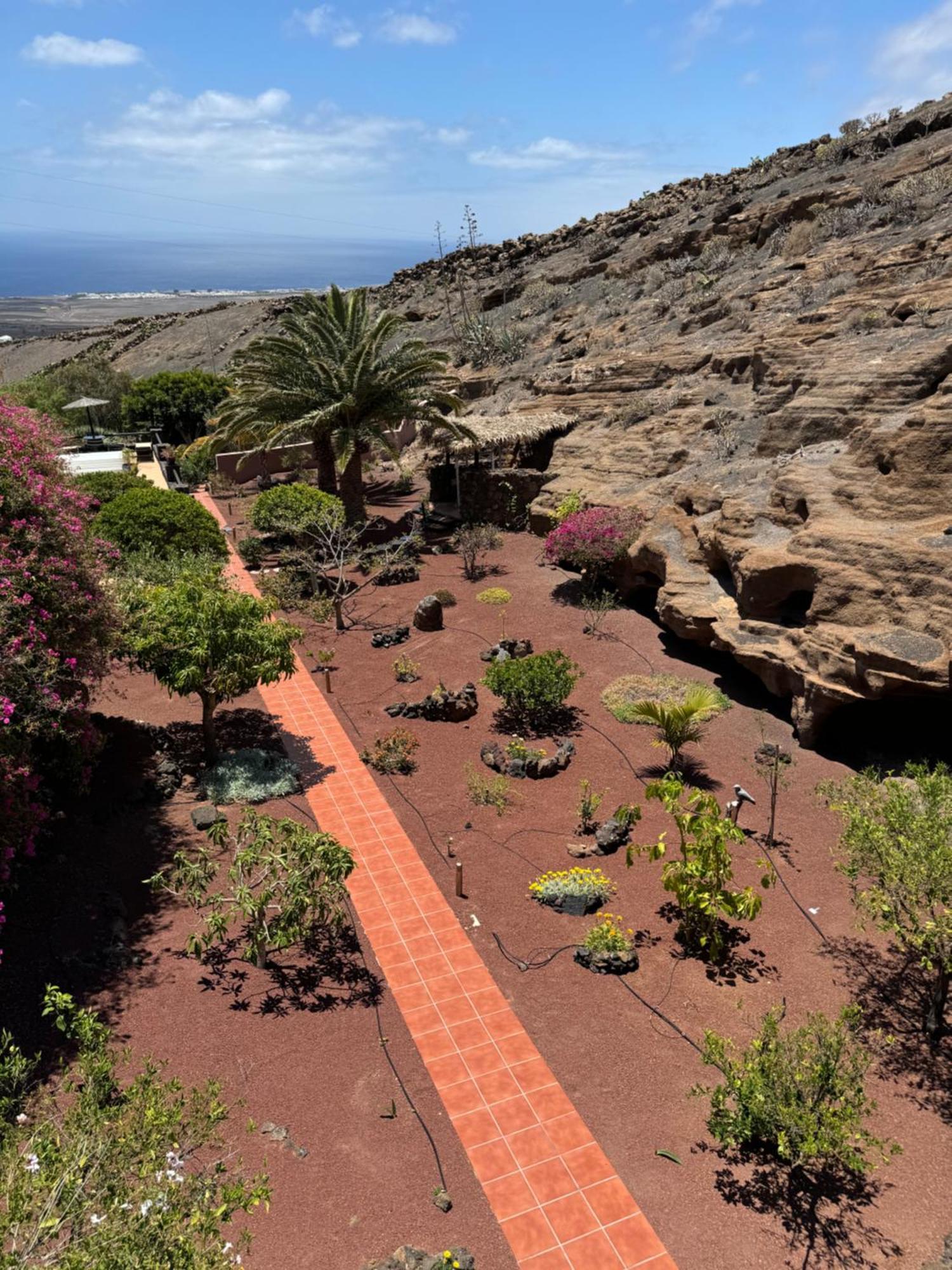 Castillo Lanzarote Villa Sophie - Luxury Villa -Sleep In A Volcanic Cave With Heated Pool Tias Bagian luar foto